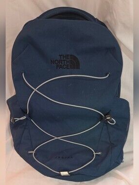 The North Face Jester Daypack, Navy. Gray Bungee & Flexvent Suspension System